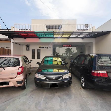 HomeStay 21 Hotel Johor Bahru Buitenkant foto