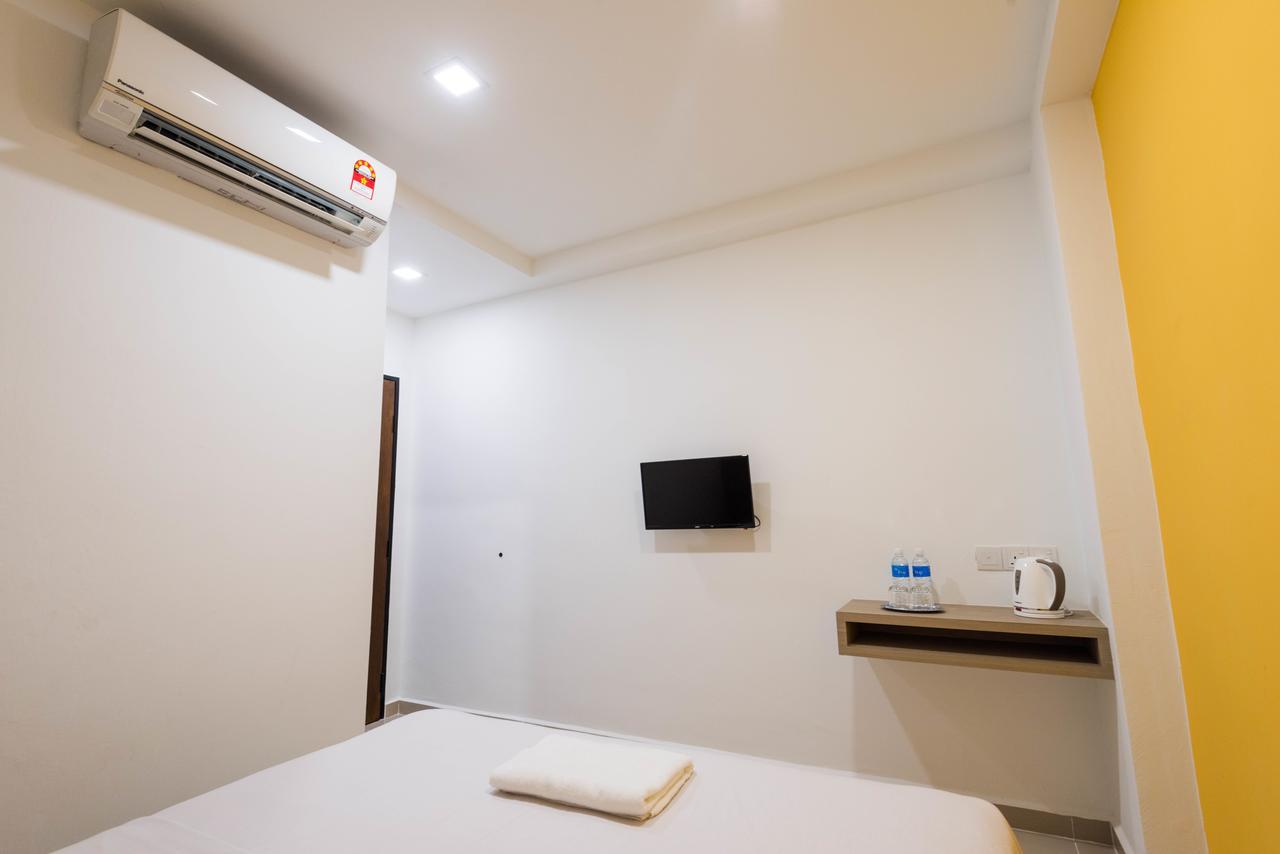 HomeStay 21 Hotel Johor Bahru Buitenkant foto