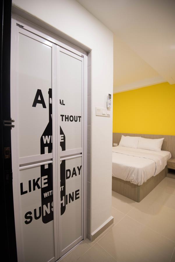 HomeStay 21 Hotel Johor Bahru Buitenkant foto